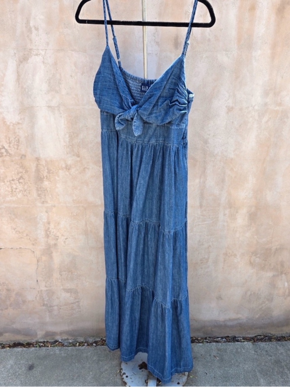 Gap Tie Front Tiered Denim Maxi Dress - Picture 2 of 4